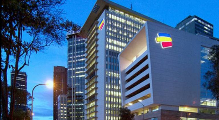 S&P confirma calificaciones de Bancolombia, pero advierte débil capital