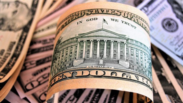 Dólar estadounidense debería estar fuerte, ¿cuáles son las razones que lo mantienen débil?