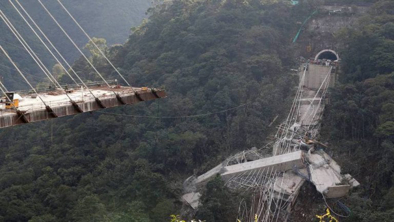 Resto del puente Chirajara (de Corficolombiana) será demolido en mayo
