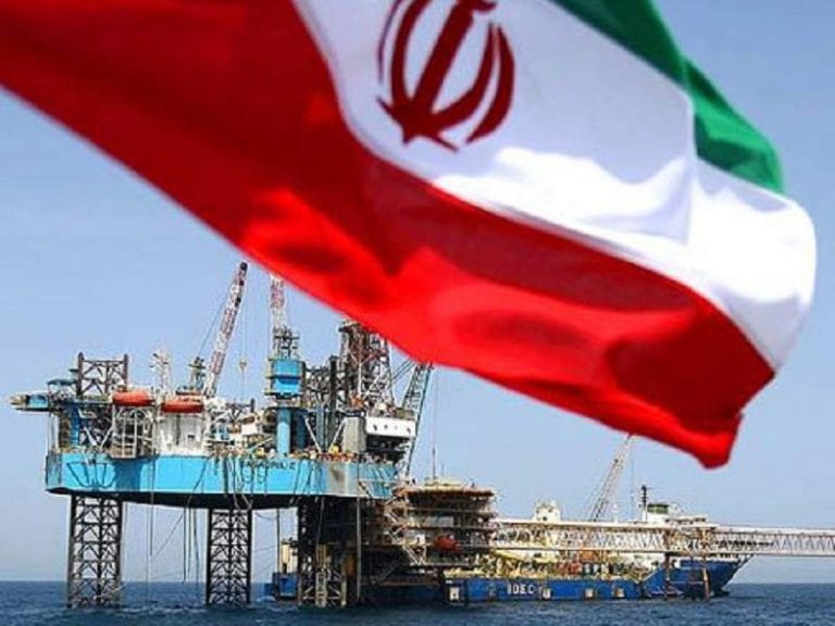 Irán anuncia descubrimiento de petróleo que lo ubicaría como tercero en reservas mundiales