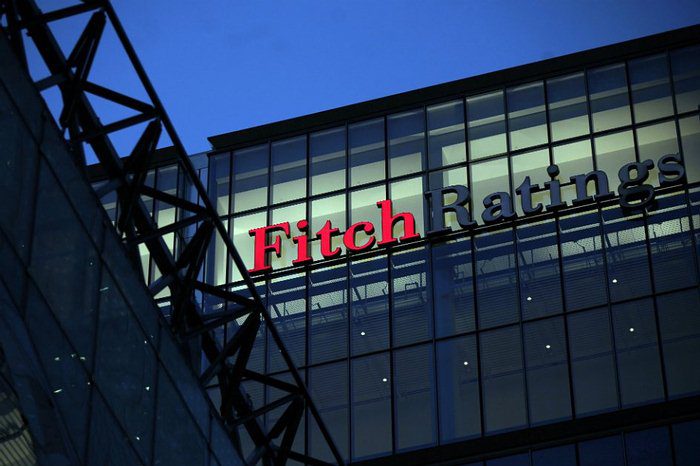 Fitch rebajó calificaciones de bancos colombianos