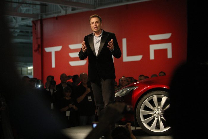 Tesla y su carrera contra las críticas: Elon Musk quiere irse de Wall Street