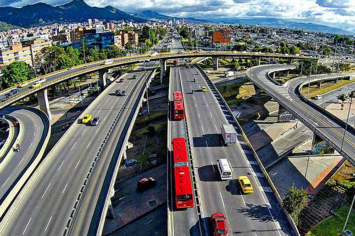 Habrá línea de crédito para transporte masivo en principales ciudades de Colombia