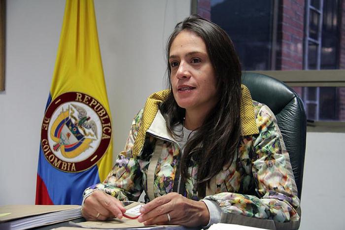 Renunció directora de la ANTV, Ángela Mora Soto