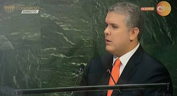 Duque pide apoyo financiero a comunidad internacional; critica finanzas de Santos