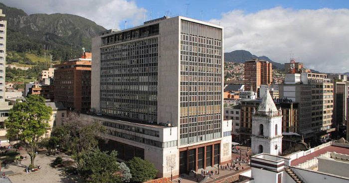 Analistas colombianos no esperan pronto una rebaja en tasas del Banco de la República