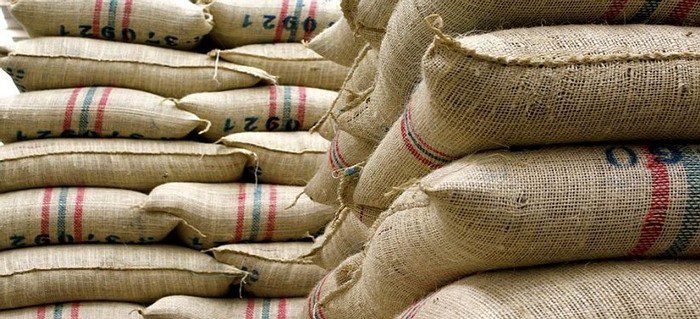 Café en su precio interno más bajo desde junio de 2015