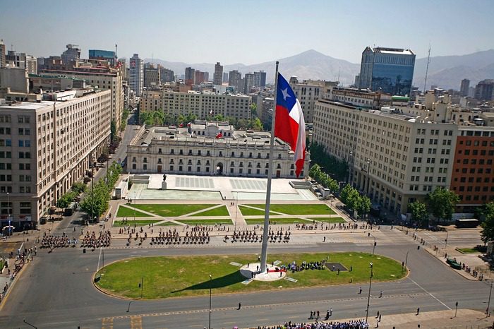 La inflación anualizada de Chile se desaceleró a 1,8 % en enero