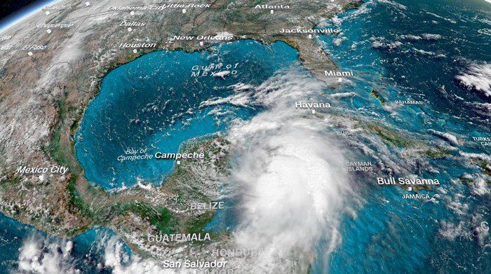 Michael se convierte en huracán categoría 1; amenaza Florida y Golfo de México