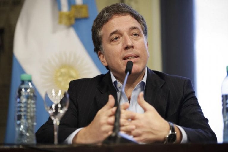 Argentina quiere mantener prefinanciadas sus necesidades en dólares a un año