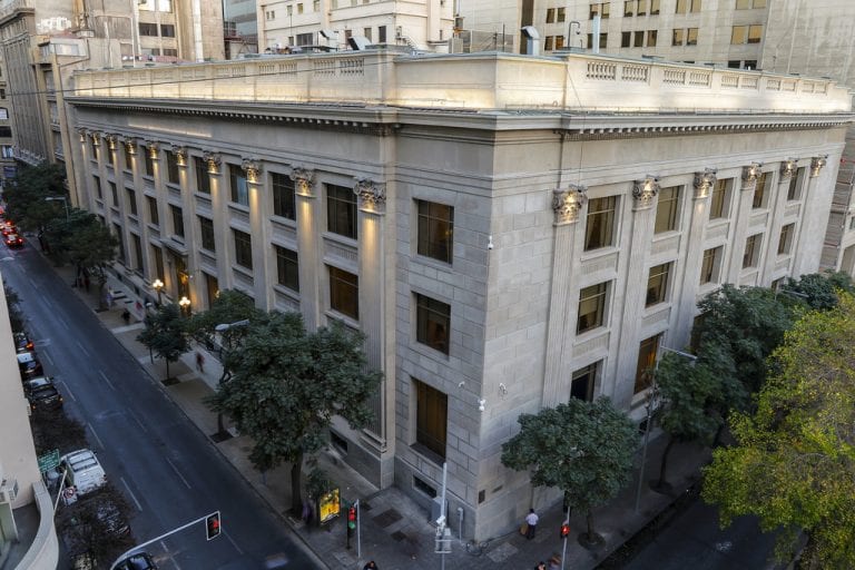 Como se esperaba, Banco Central de Chile mantiene tasas interés, en enero vuelven a subir