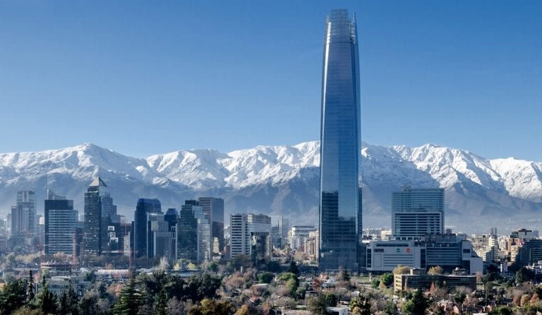 Confianza empresarial vuelve a terreno negativo después de diez meses en Chile