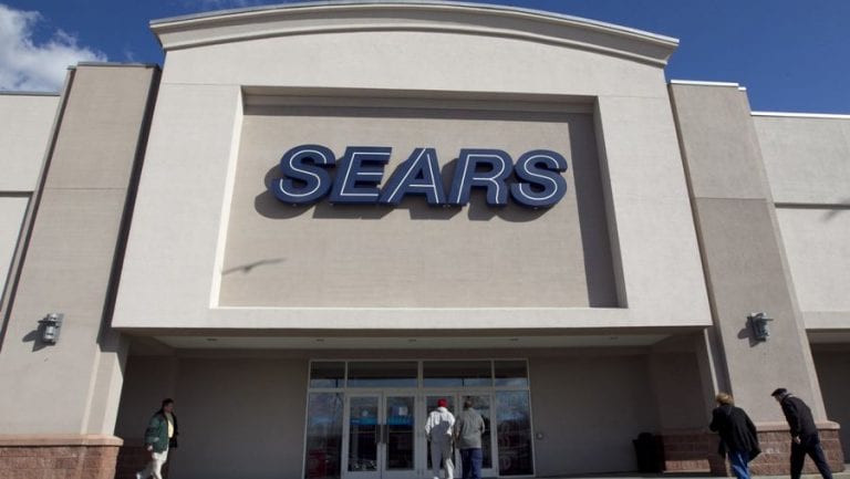 Tiendas Sears se salva de bancarrota con oferta de último minuto
