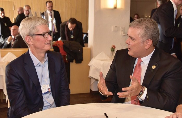 Presidente Duque y CEO de Apple se reunieron en Foro Económico Mundial