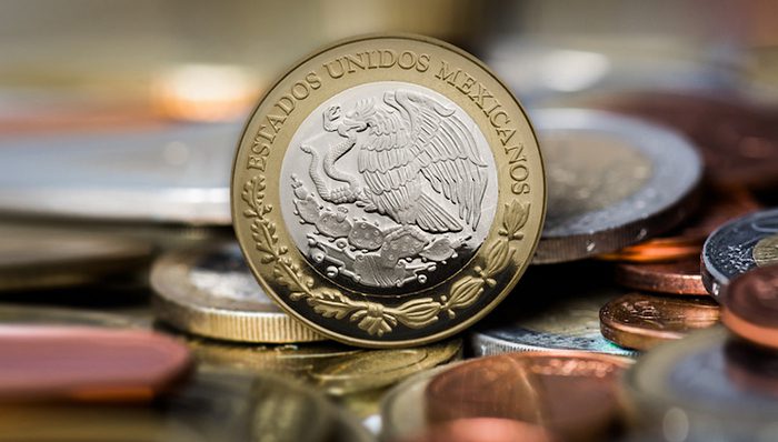 Consenso del mercado espera que banco central de México reduzca tasas en noviembre