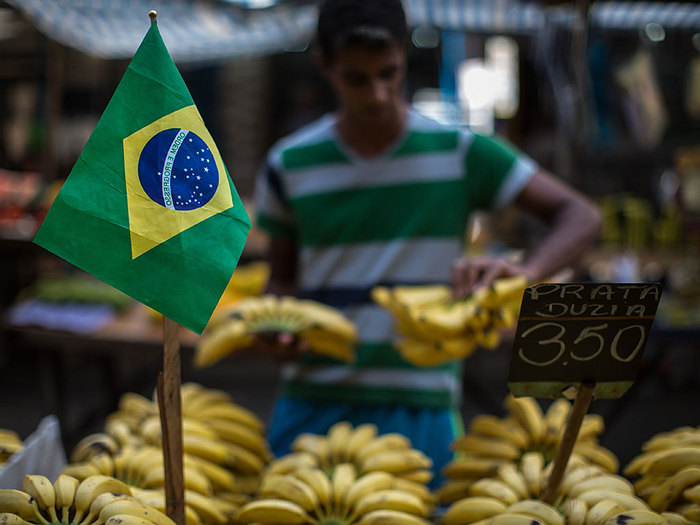 Confianza del consumidor en Brasil, en nivel más bajo desde octubre de 2018