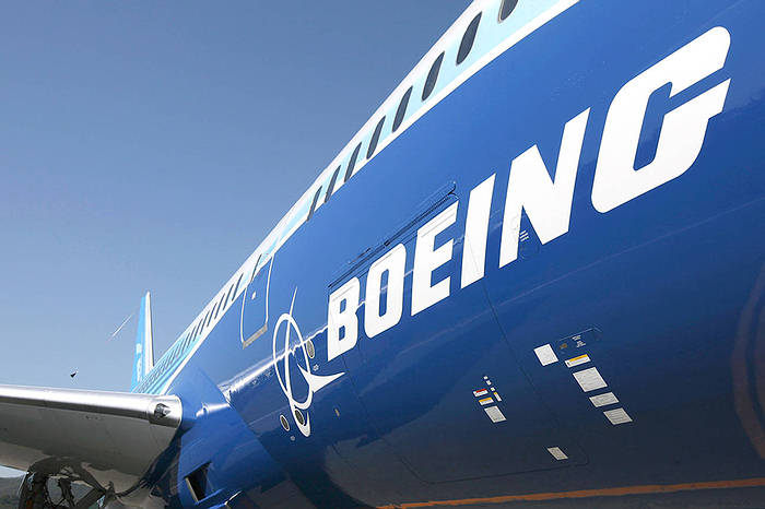 Pedidos de aviones de Boeing caen a la mitad en primer trimestre de 2019