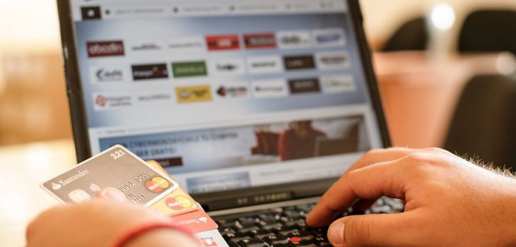 Proponen nuevo impuesto para compras por internet en el exterior
