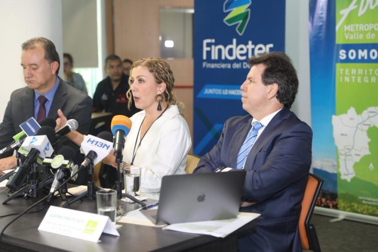Findeter y Área Metropolitana del Valle de Aburrá lanzaron línea de crédito sostenible