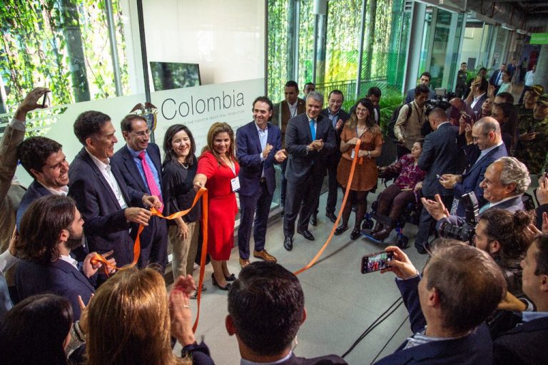 Se inauguró el Centro para la Cuarta Revolución Industrial en Medellín