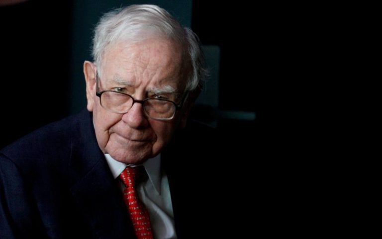 Millonario Warren Buffet vendió US$4.200 millones en acciones de aerolíneas