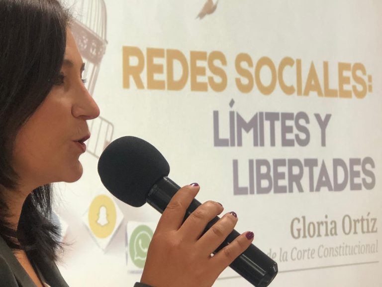 Inician foros sobre libertades en redes sociales en universidades de Colombia