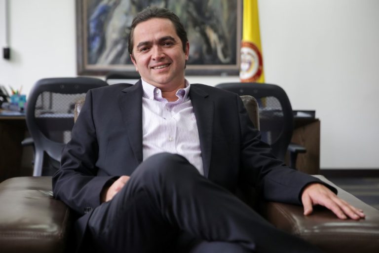 Colombia ve apetito para financiarse en mercados internacionales: viceministro de Hacienda