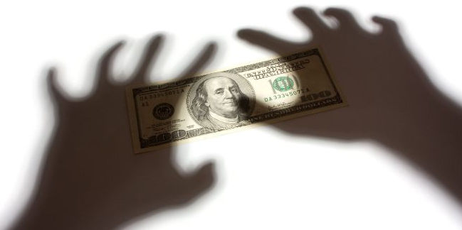 Fitch advierte riesgo sistémico por aumento del «shadow banking»