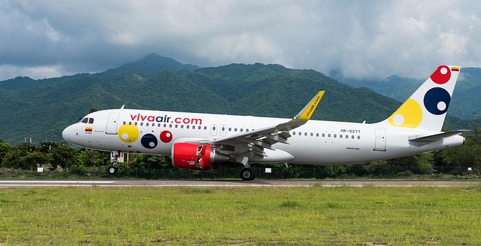 Muere pasajero al interior de un avión de Viva Air en Colombia