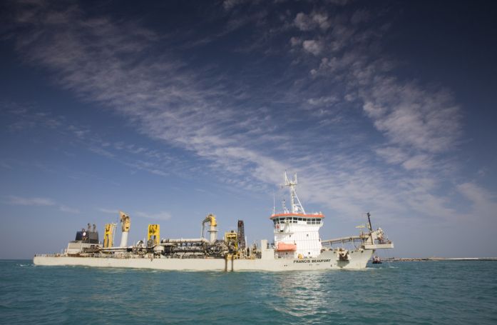 Empresa belga dragará canal de acceso al puerto de Barranquilla