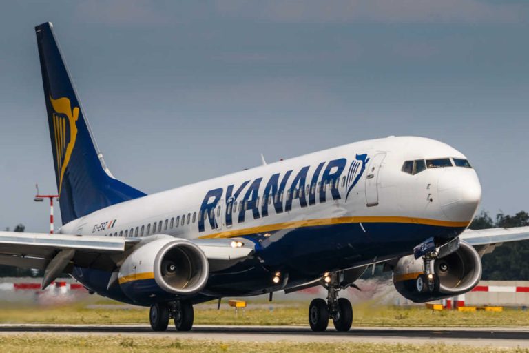 Oleada de huelgas contra Ryanair en Europa amenaza operación aérea de bajo costo
