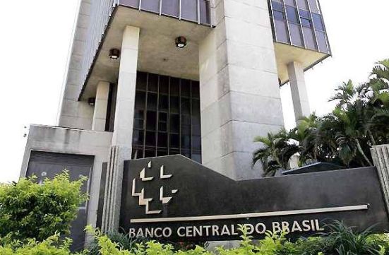 Banco Central de Brasil redujo tasas en 0,50 % a 6 %