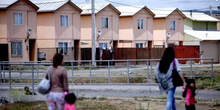 Venta de viviendas nuevas en Chile cayó 31% y llegó a nivel más bajo en los últimos 10 años