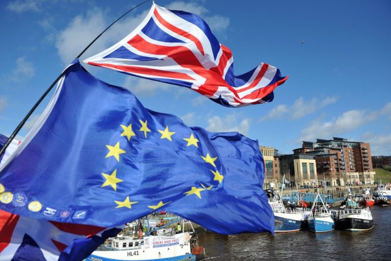 Reino Unido planea legislación para anular por partes acuerdo del Brexit