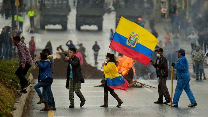 Se agrava crisis política y social en Ecuador