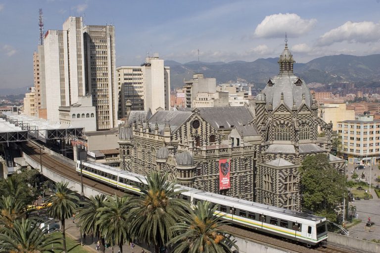 Bancos en Medellín y Valle de Aburrá no operan en sucursales por ‘Cuarentena por la Vida’