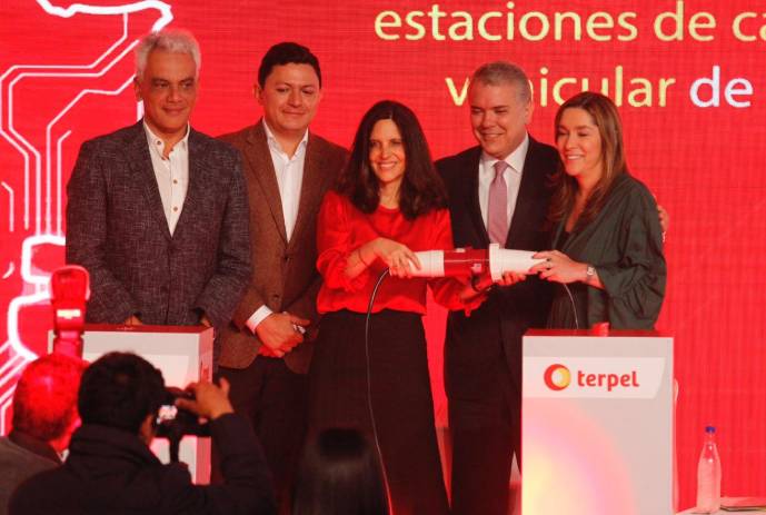 Terpel inauguró primer punto de carga para vehículos eléctricos en Colombia; proyecta tener 30 para finales de 2020