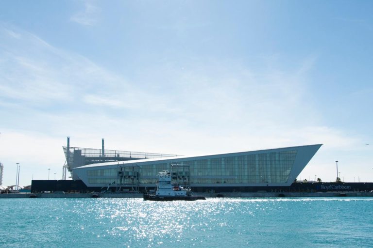 Terminal de Royal Caribbean en Miami, equipada por Tecnoglass, es premiada por su excelencia constructiva