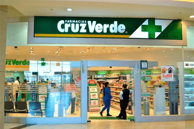 Femsa completará adquisición del 100% en la cadena de farmacias Cruz Verde