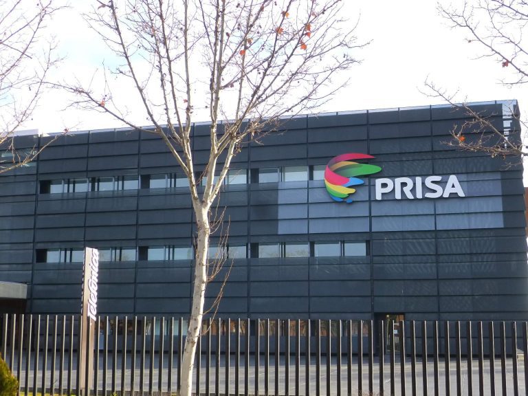 Tras oferta de compra, suspenden cotización de Grupo Prisa en la bolsa española