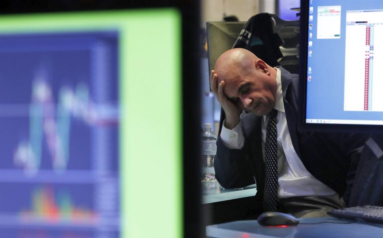 Wall Street se derrumba por segundo día consecutivo debido al coronavirus