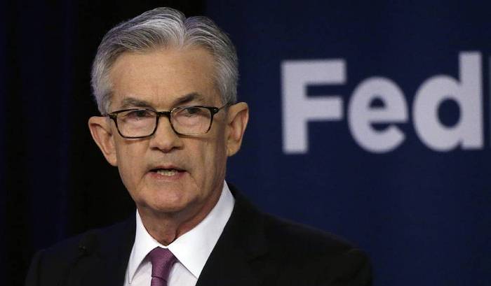 Powell de FED prevé tasas bajas por ‘años’