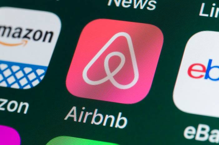 Airbnb planea salir a la bolsa a final de año, según Wall Street Journal