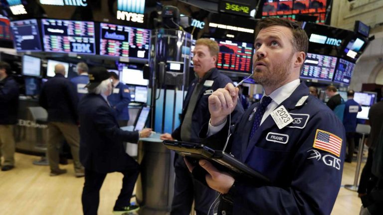 Wall Street cerró nueva jornada con pérdidas; Senado de EE. UU. negó recursos fiscales por Covid-19