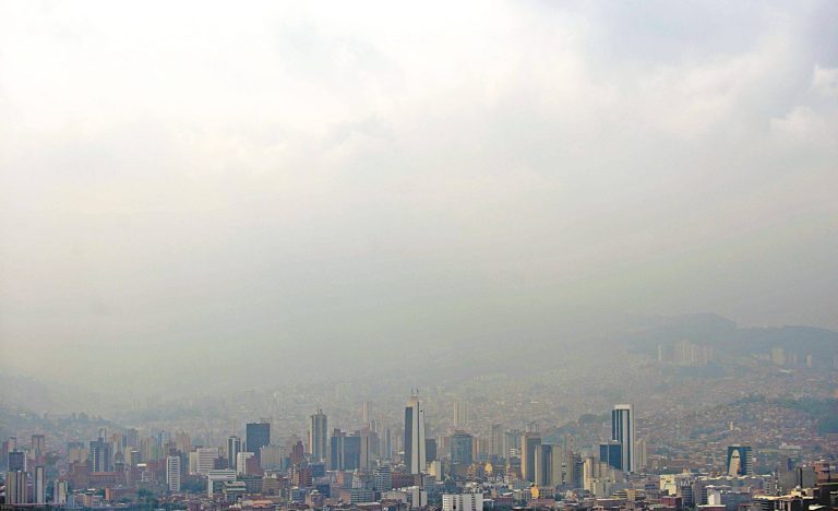 Pico y placa de 24 horas en Medellín irá del 11 de marzo al 3 de abril; así será la rotación