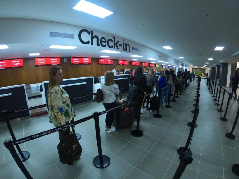 Ya están en servicio las 49 zonas de check-in del aeropuerto Ernesto Cortissoz de Barranquilla