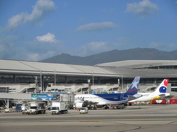 Colombia reinicia vuelos internacionales desde cuatro aeropuertos y siete destinos