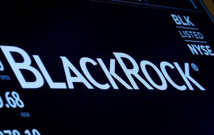 CEO de BlackRock entrega ruta de navegación para 2021; prioridad, medioambiente