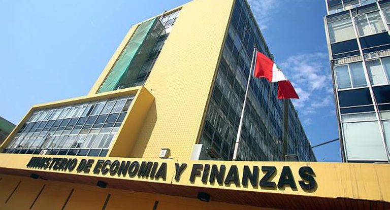 En Perú se suspende la regla fiscal para 2020 y 2021