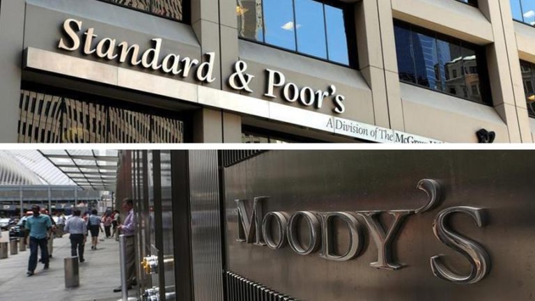 Moody’s y S&P cambian a negativa la perspectiva de varios bancos en Chile